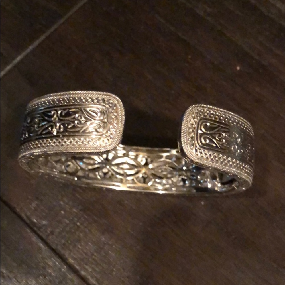 Beautiful Cuff Bangle Bracelet - image 5